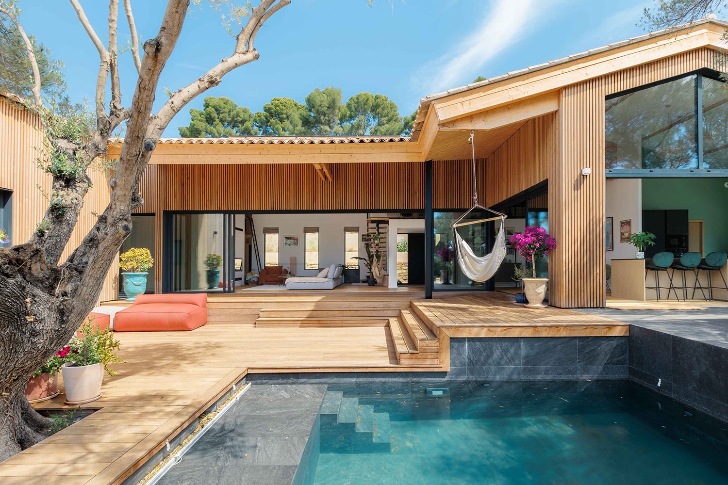 Maison dans l'oliveraie, Provence, 2024