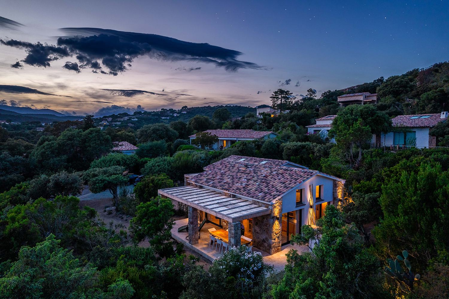 Deux villas dans le maquis, photo 6